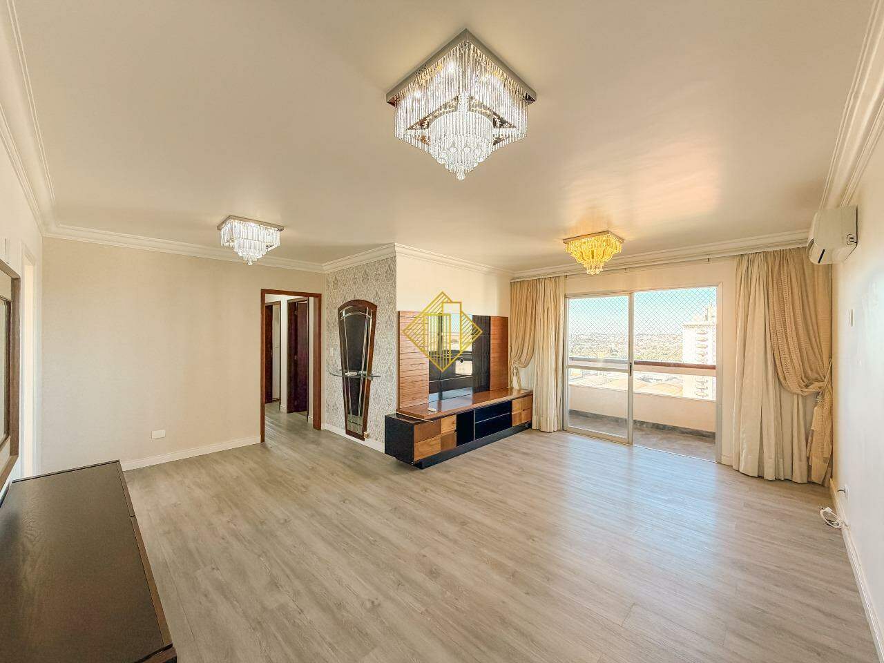 Apartamento para aluguel no Centro: 