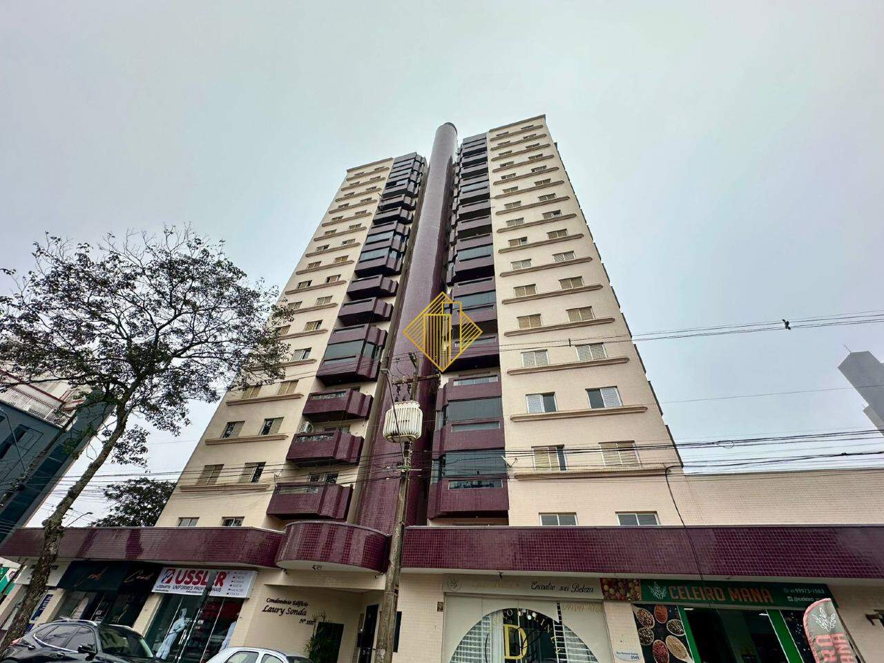 Apartamento para aluguel no Centro: 