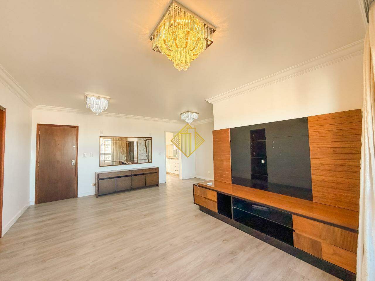 Apartamento para aluguel no Centro: 
