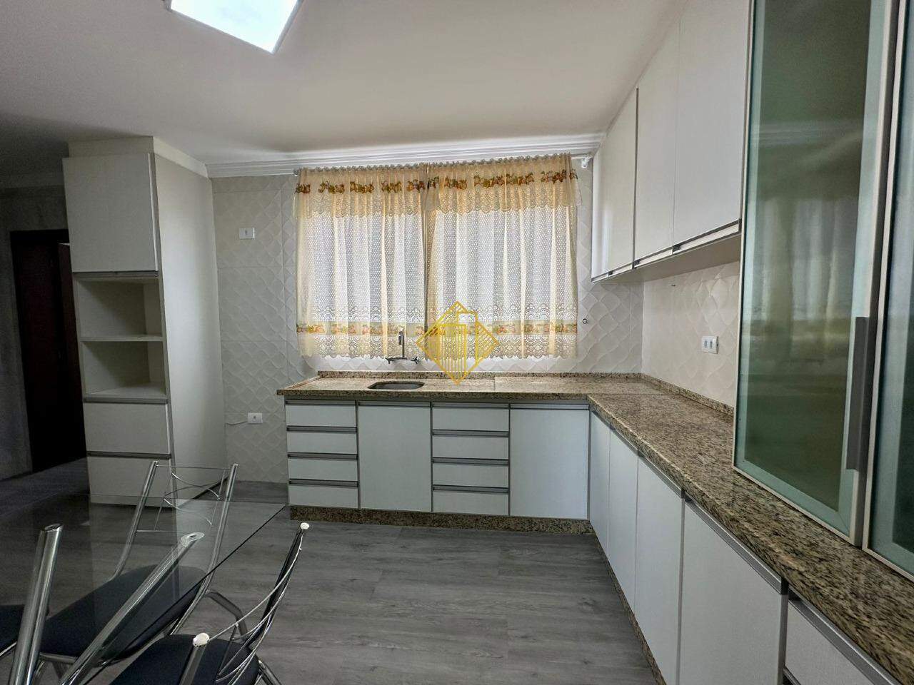 Apartamento para aluguel no Centro: 
