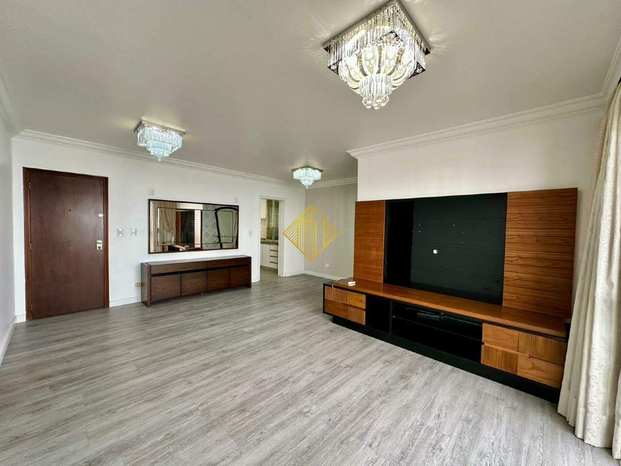 Apartamento para aluguel no Centro: 