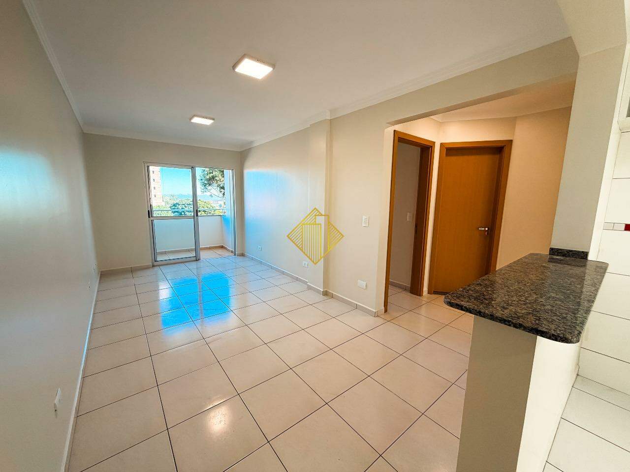 Apartamento à venda no Coqueiral: Sala de estar e jantar