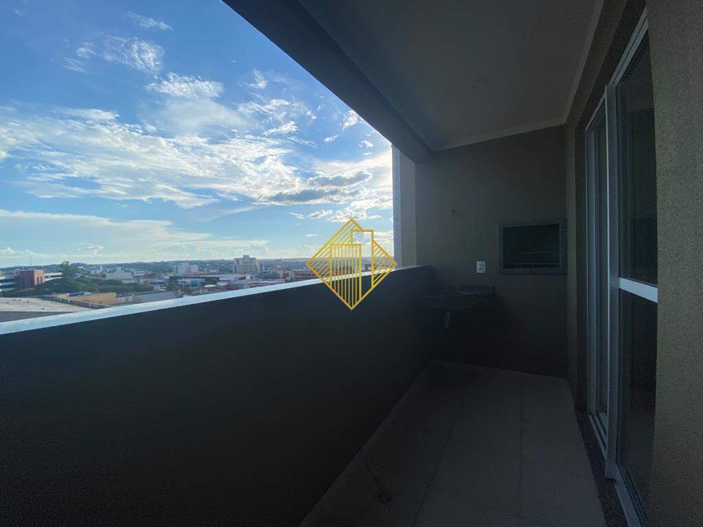 Apartamento para aluguel no Centro: Sacada c/churrasqueira