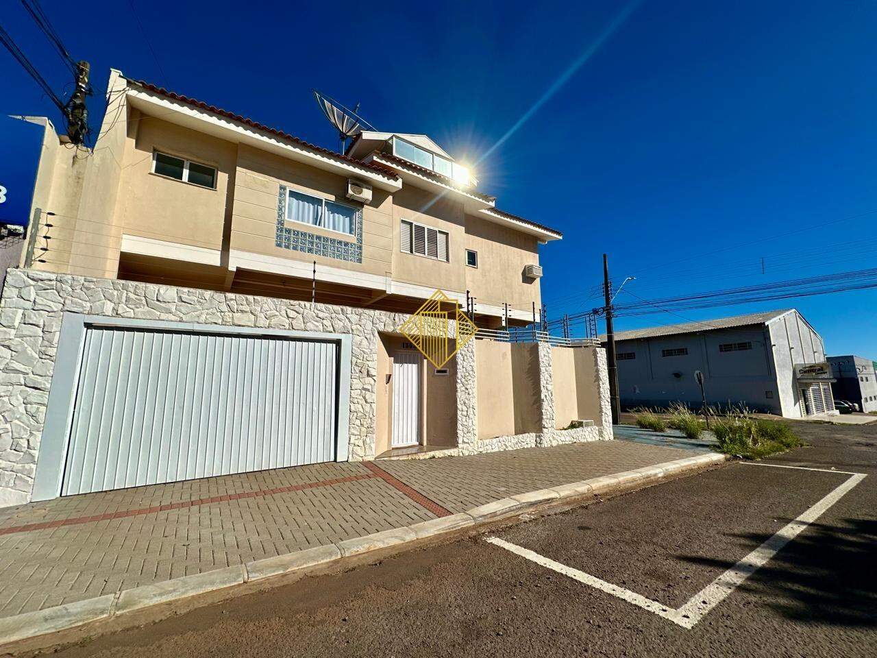 Sobrado para aluguel no Maria Luiza: 