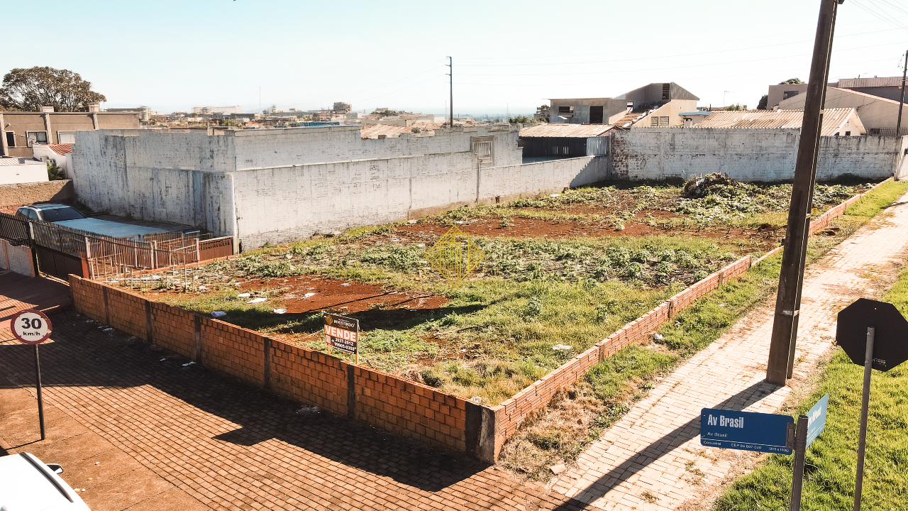 Lote à venda no Centro: 