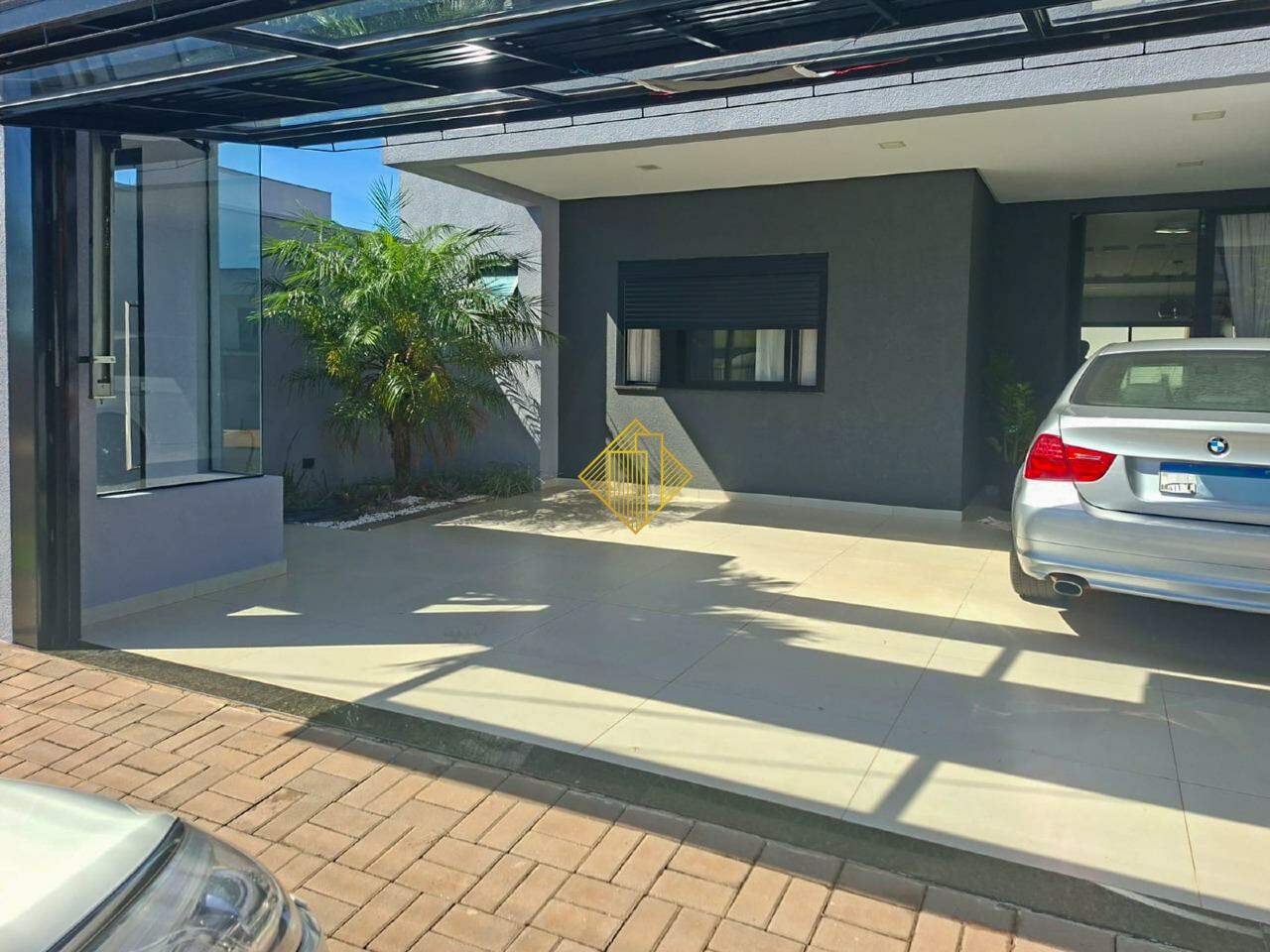 Casa à venda no Universitário: 
