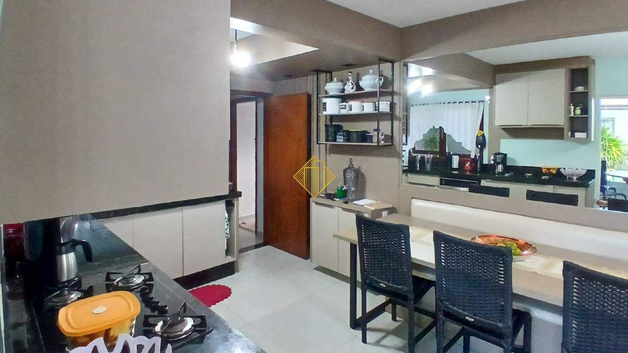 Casa à venda no Recanto Tropical: 