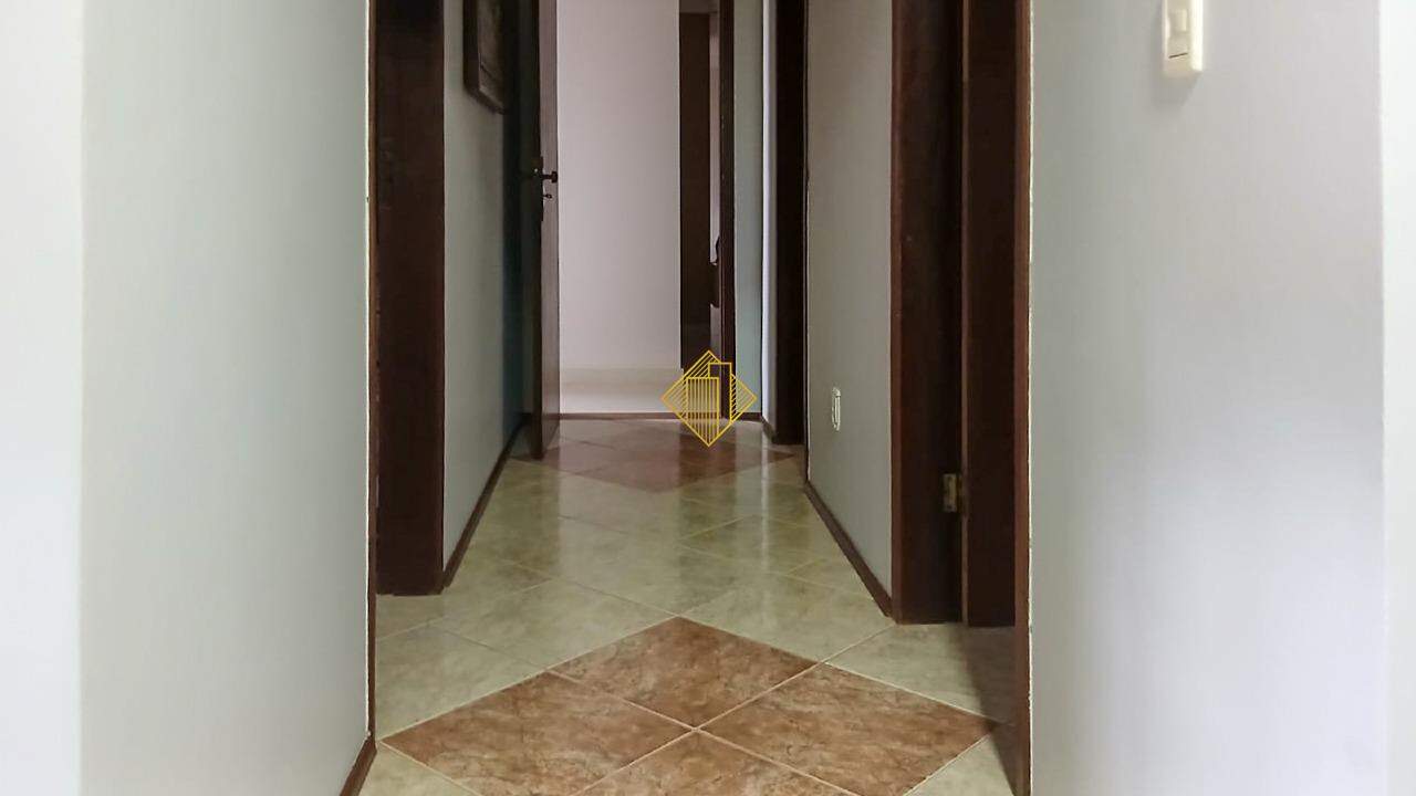 Casa à venda no Recanto Tropical: 