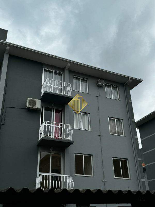 Apartamento à venda no Neva: 