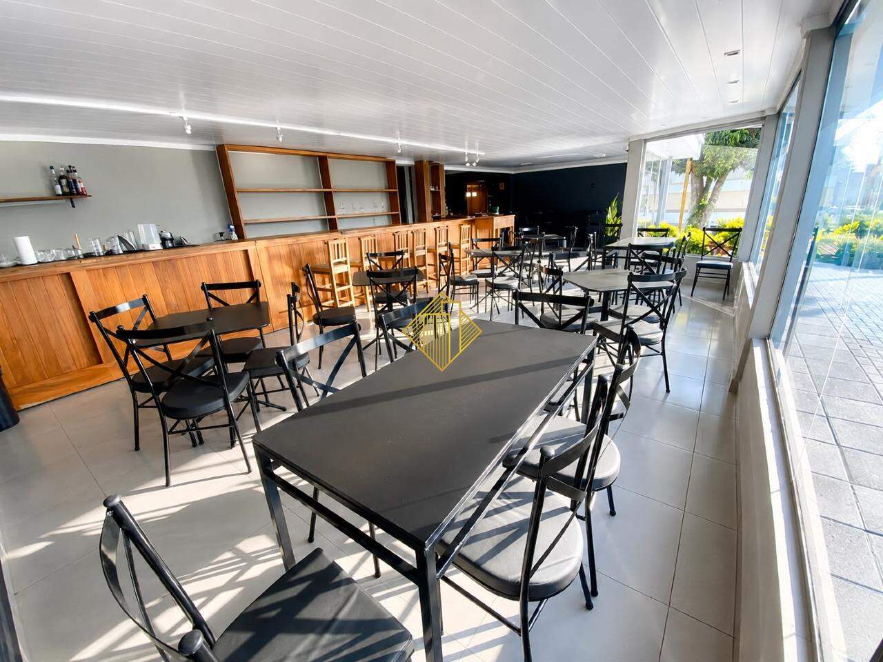 Sala Comercial para aluguel no Coqueiral: 