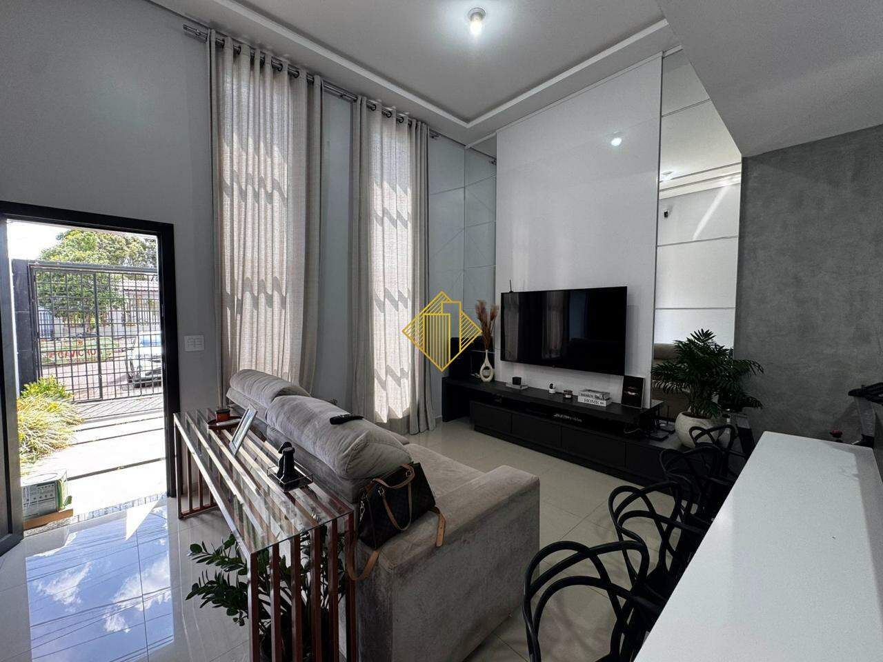Casa à venda no Santa Felicidade: 