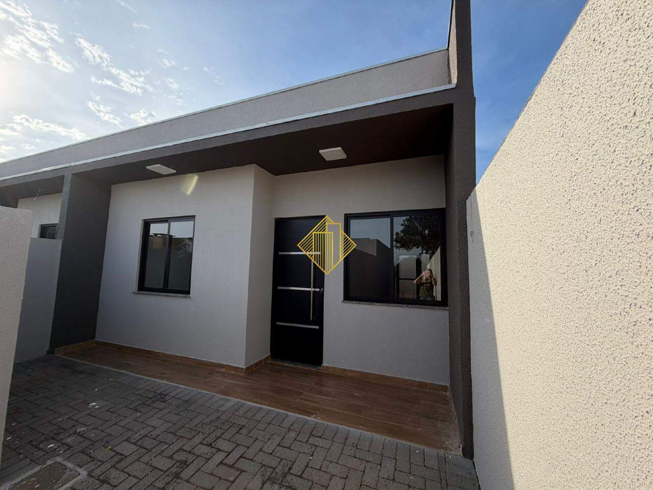 Casa à venda no Esmeralda: 