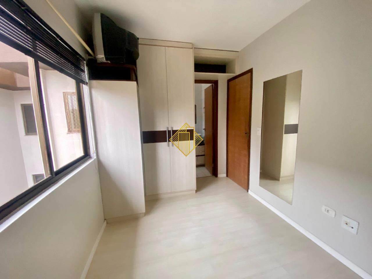 Apartamento para aluguel no Country: 