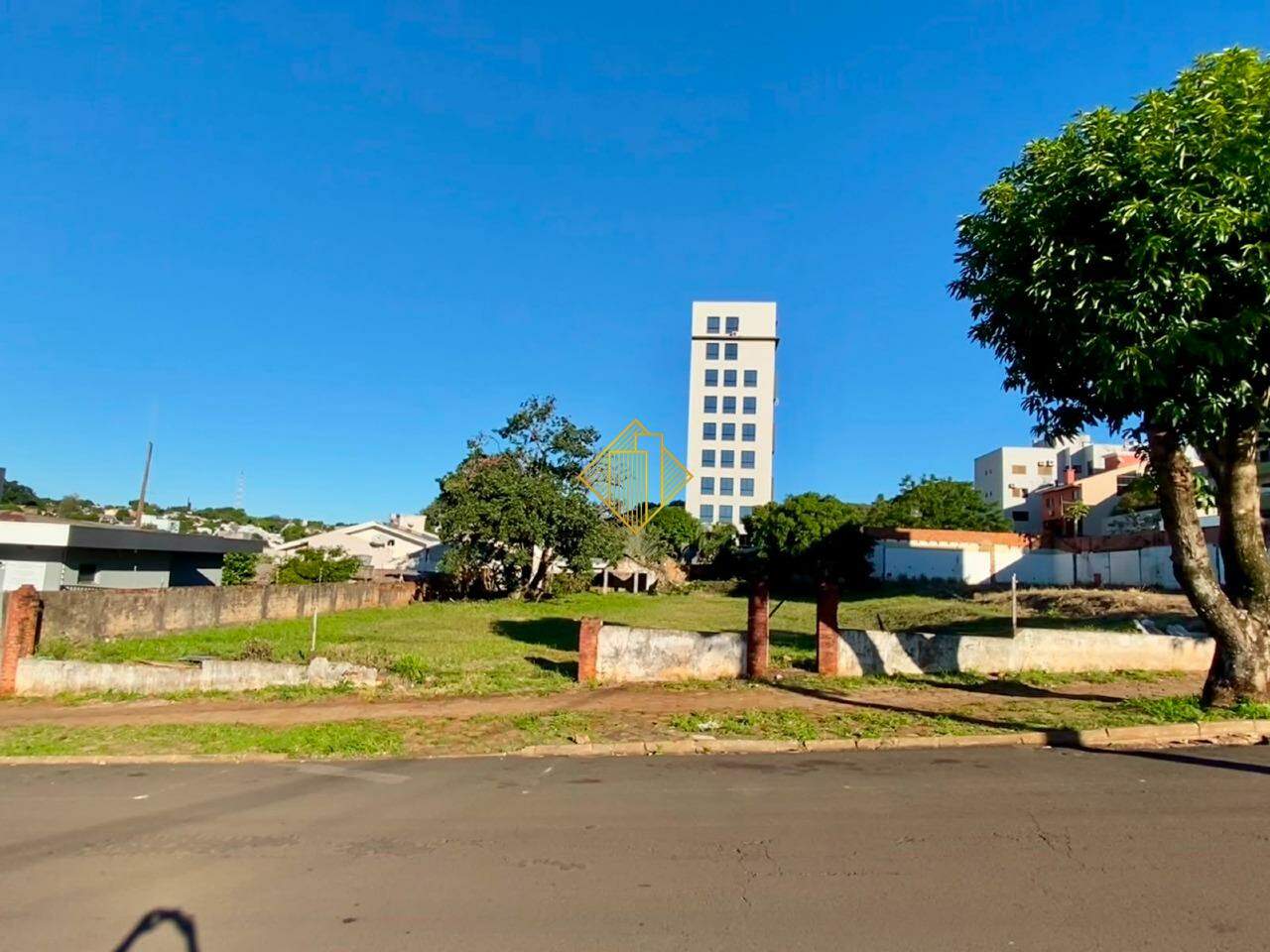 Terreno à venda no Centro: 