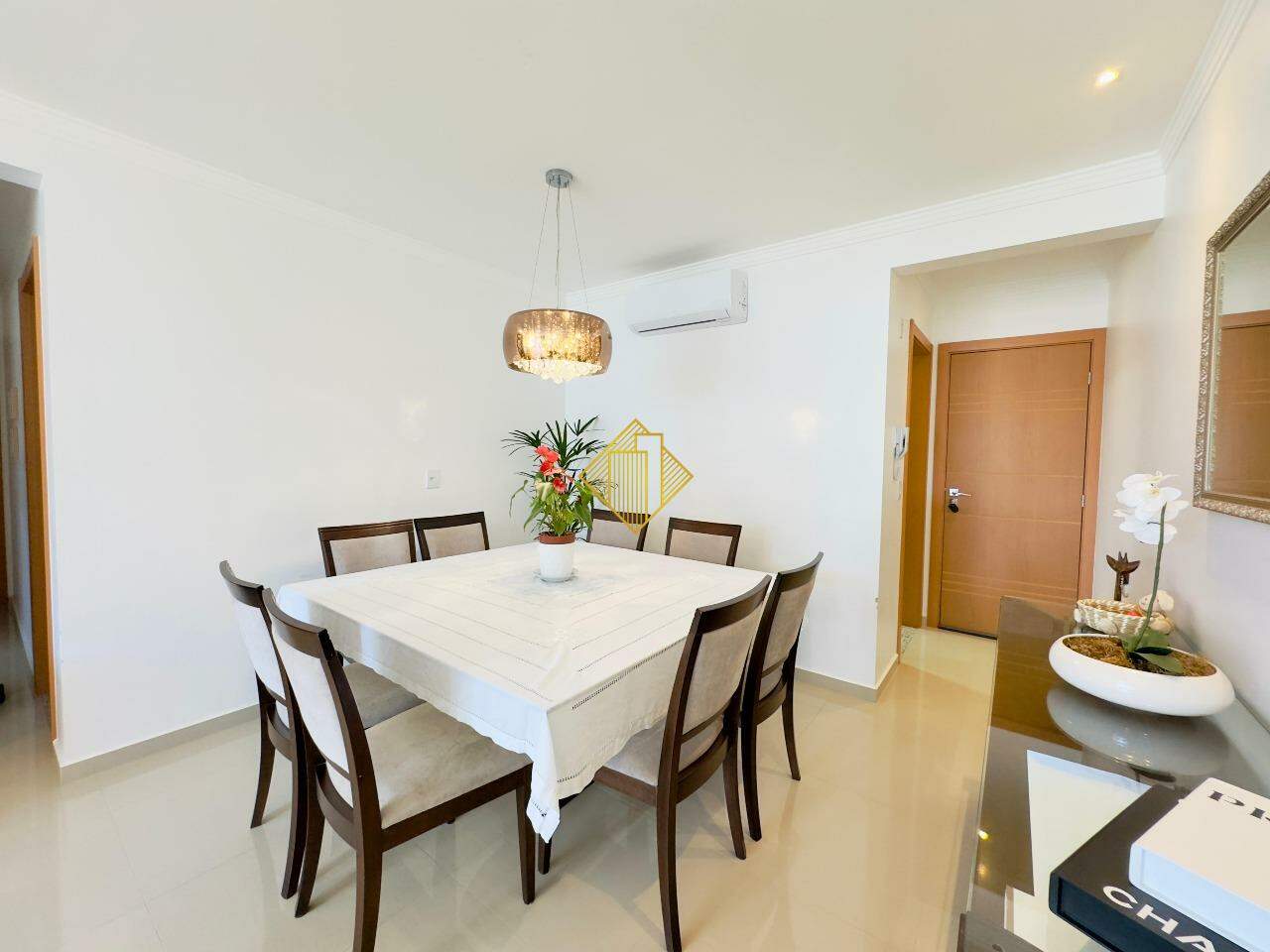 Apartamento para aluguel no Centro: 