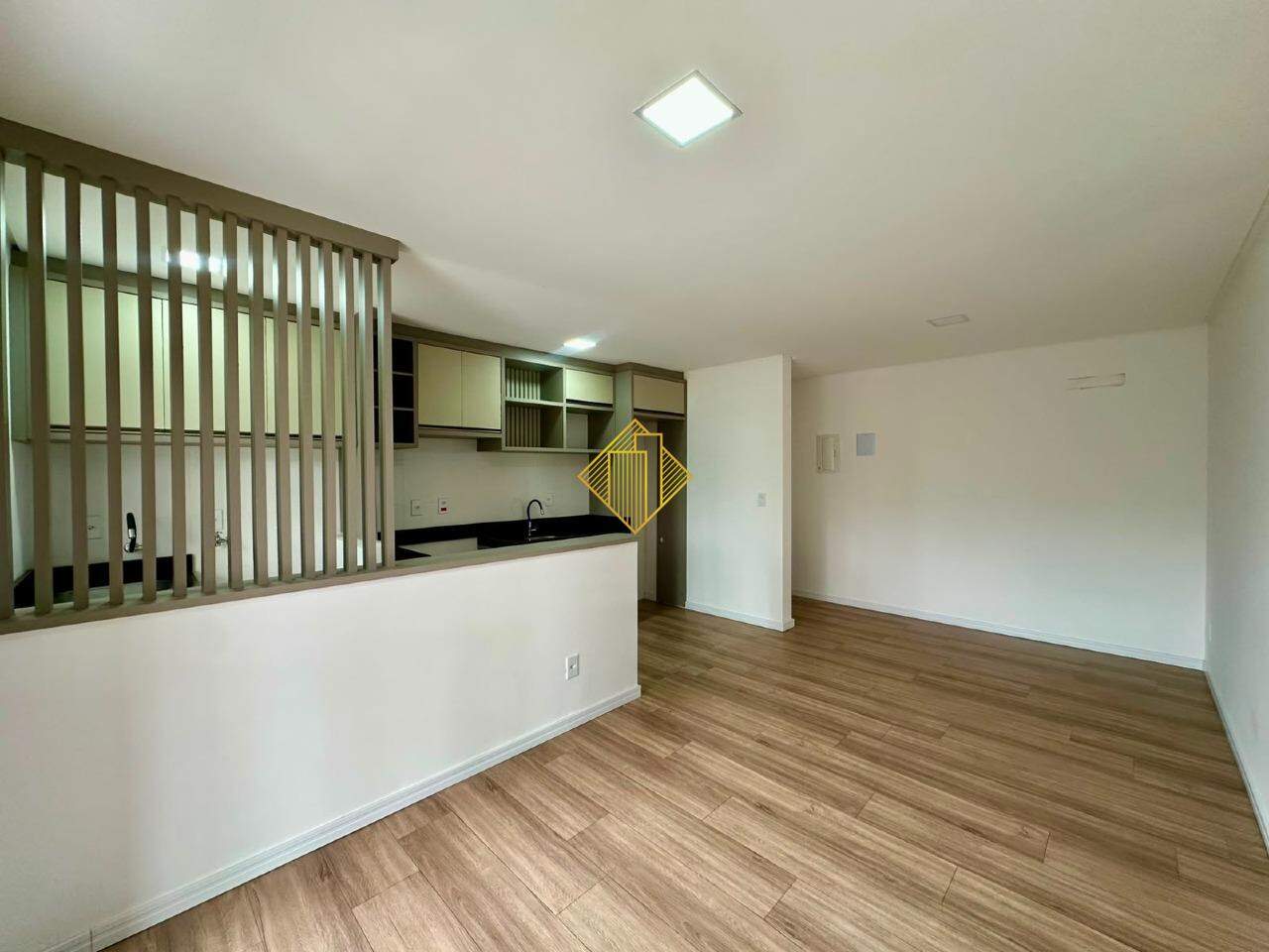 Apartamento para aluguel no Pioneiros Catarinenses: 