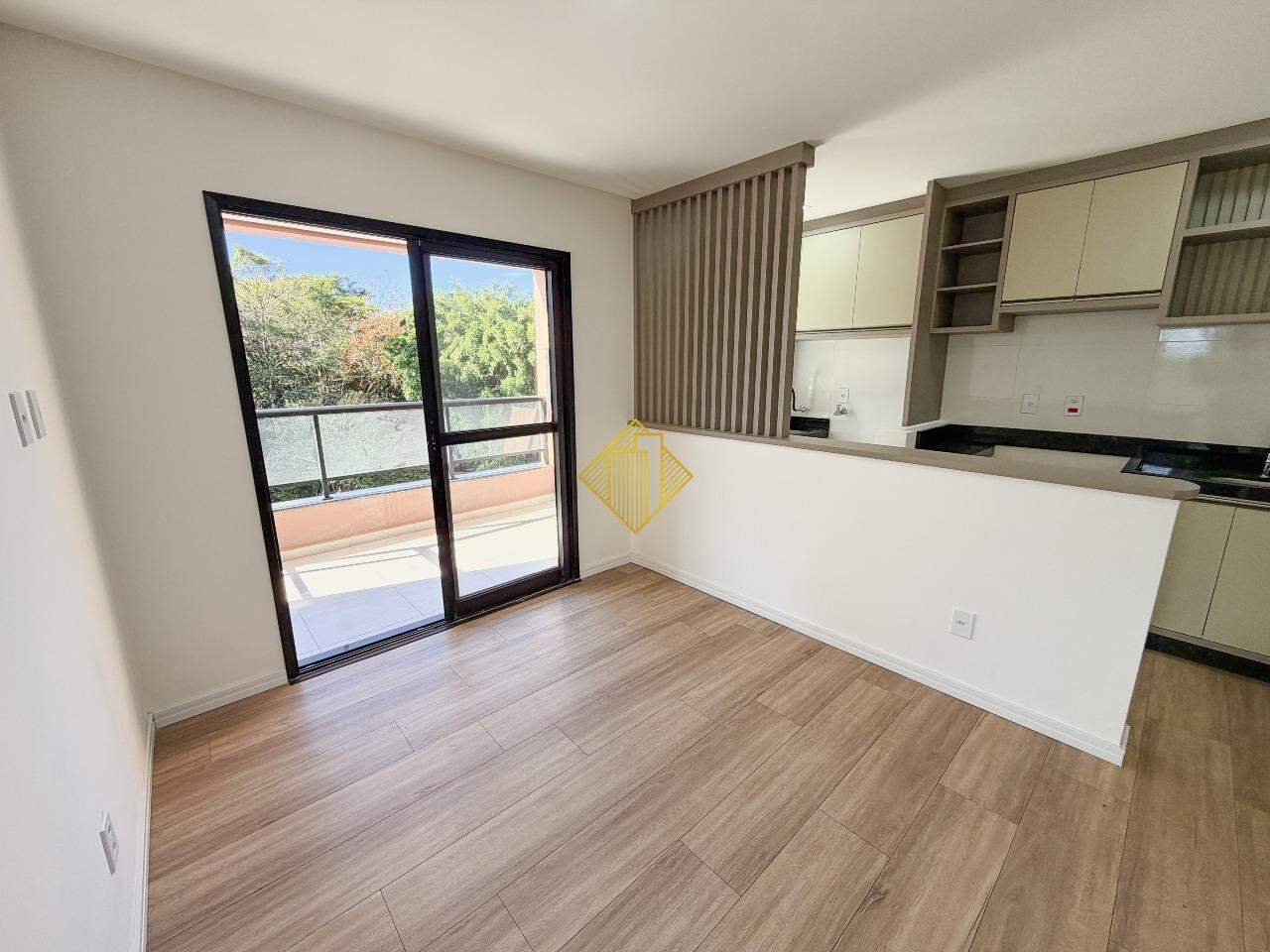 Apartamento para aluguel no Pioneiros Catarinenses: 