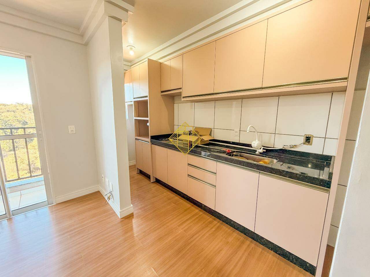 Apartamento à venda no Universitário: 