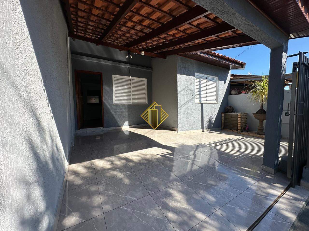Casa para aluguel no Santa Felicidade: 