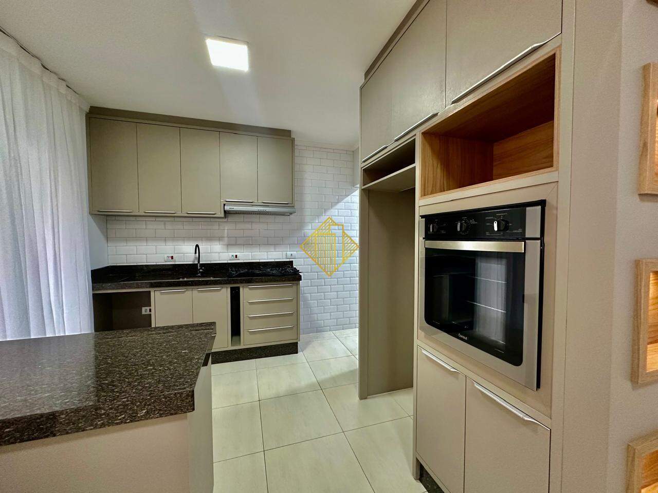 Casa para aluguel no Santa Cruz: 