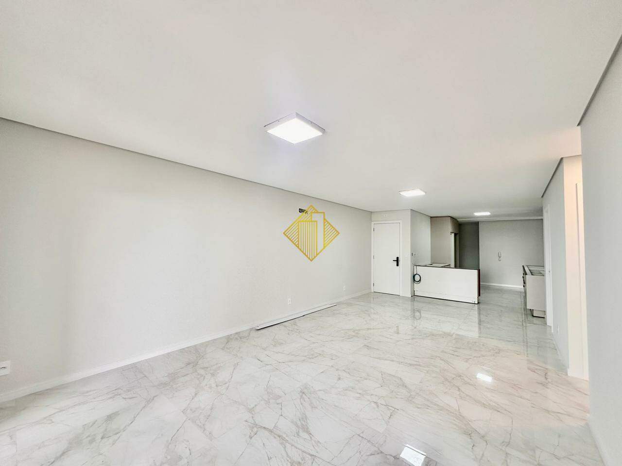 Apartamento para aluguel no Centro: 