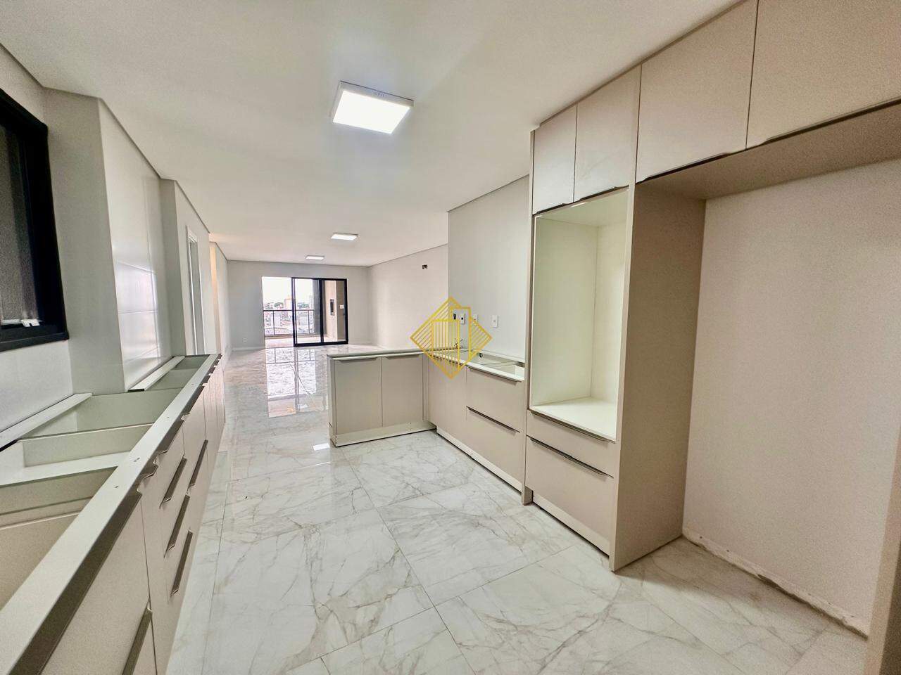 Apartamento para aluguel no Centro: 