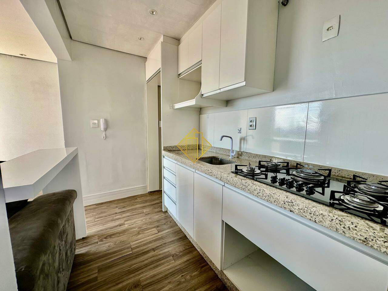 Apartamento para aluguel no Centro: 