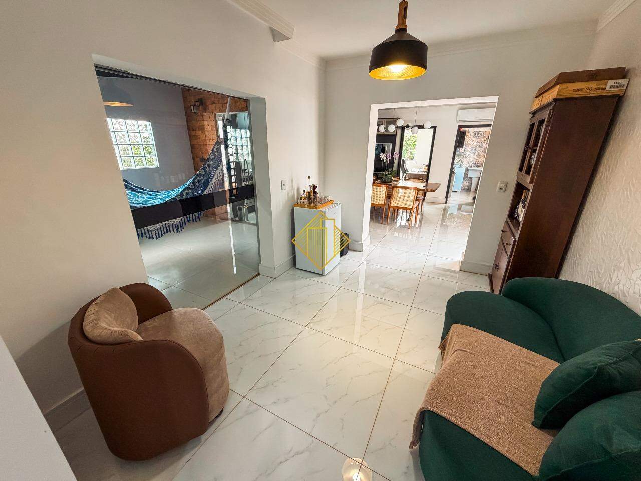 Casa à venda no Recanto Tropical: 