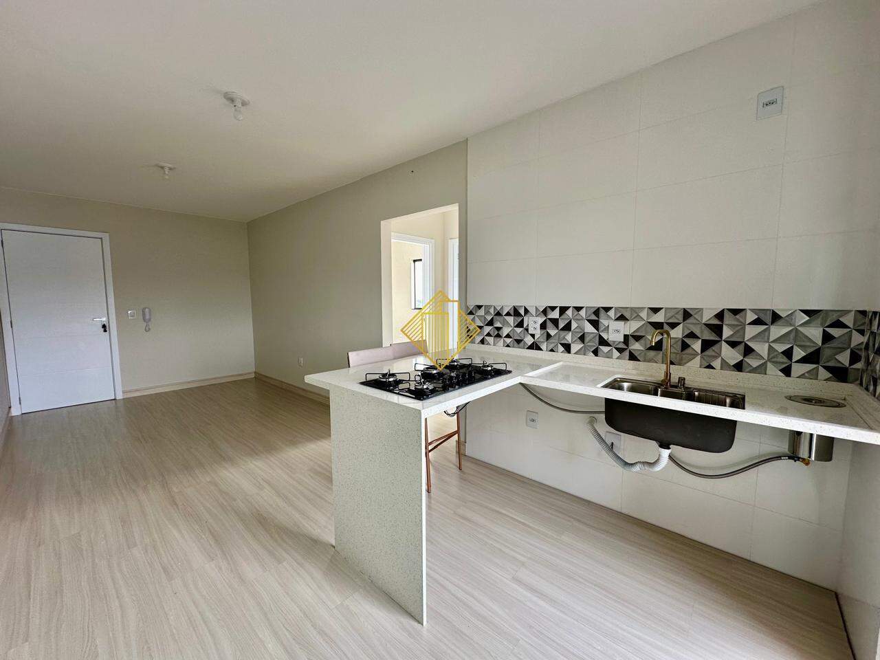 Apartamento para aluguel no Esmeralda: 