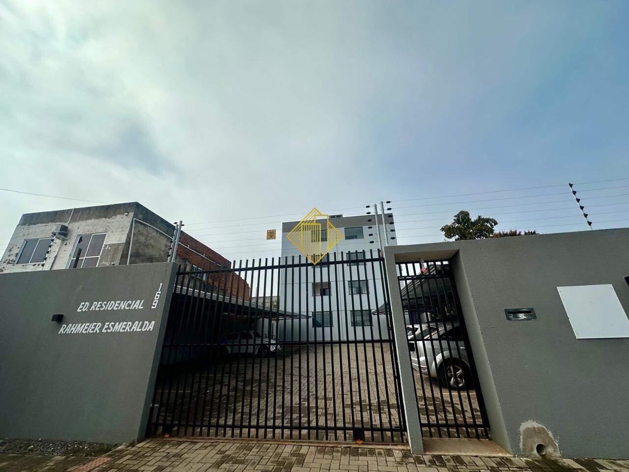Apartamento para aluguel no Esmeralda: 