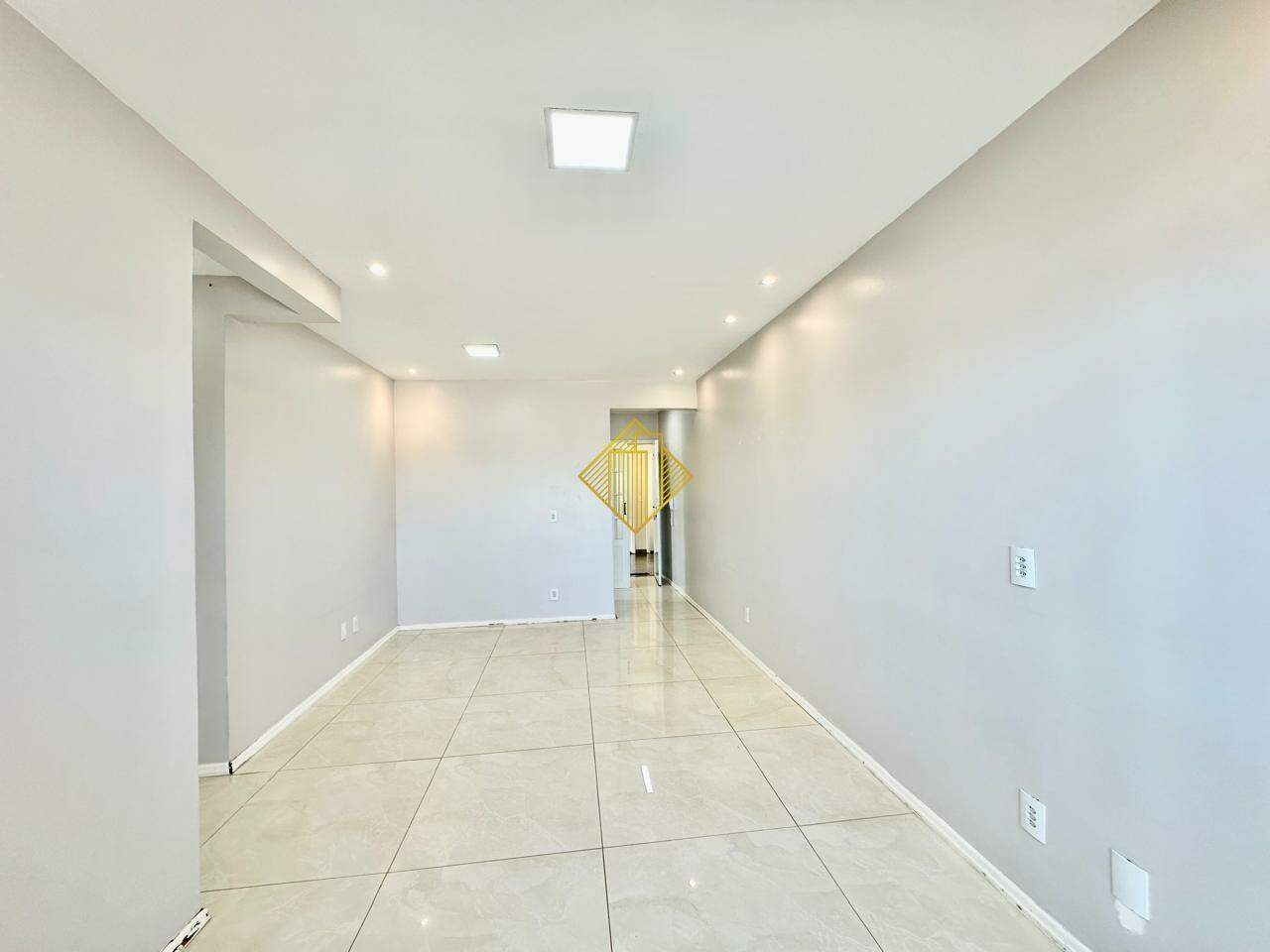 Apartamento para aluguel no Neva: 