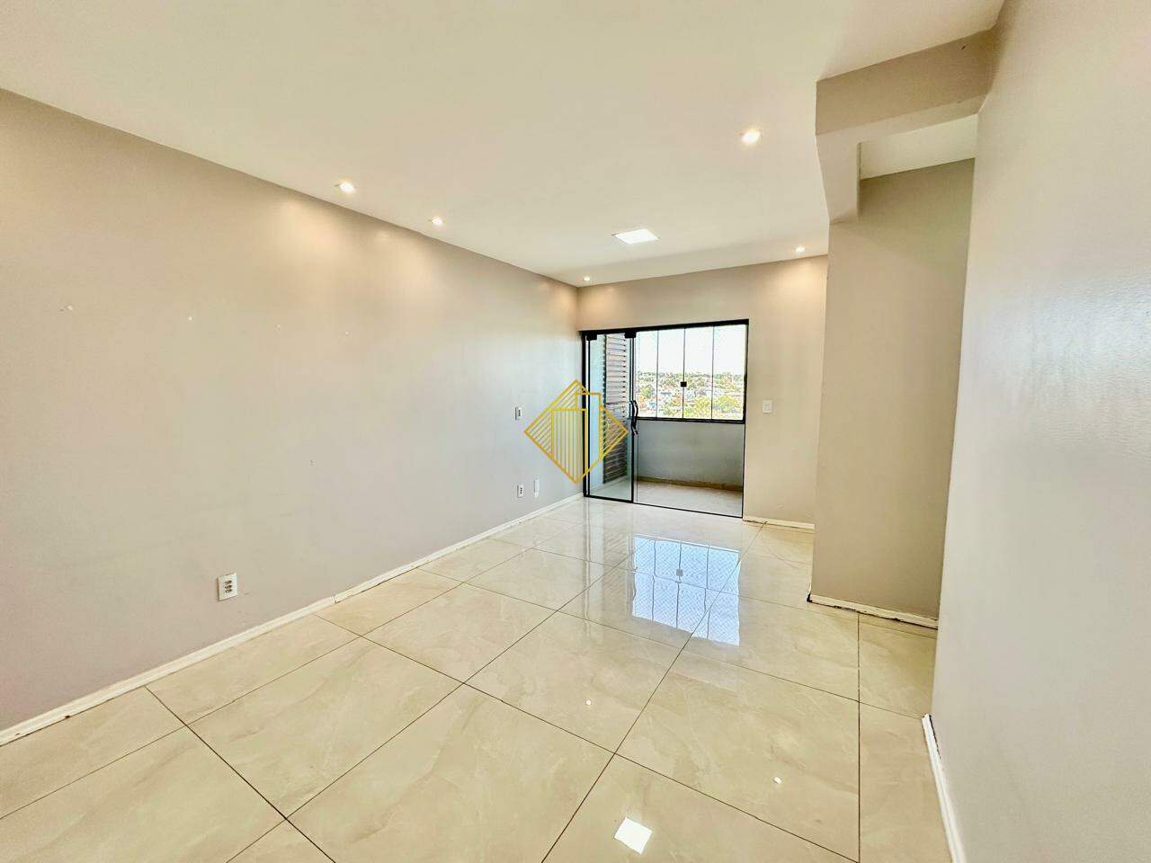 Apartamento para aluguel no Neva: 