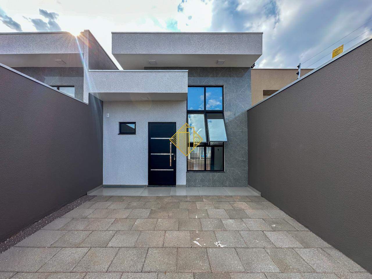 Casa à venda no Esmeralda: 