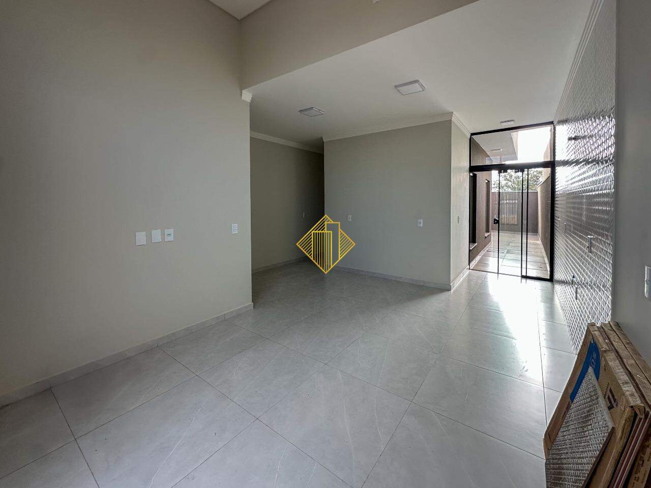 Casa à venda no Esmeralda: 
