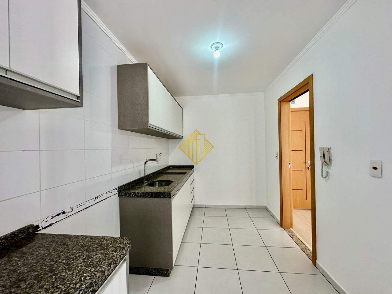 Apartamento para aluguel no Centro: 