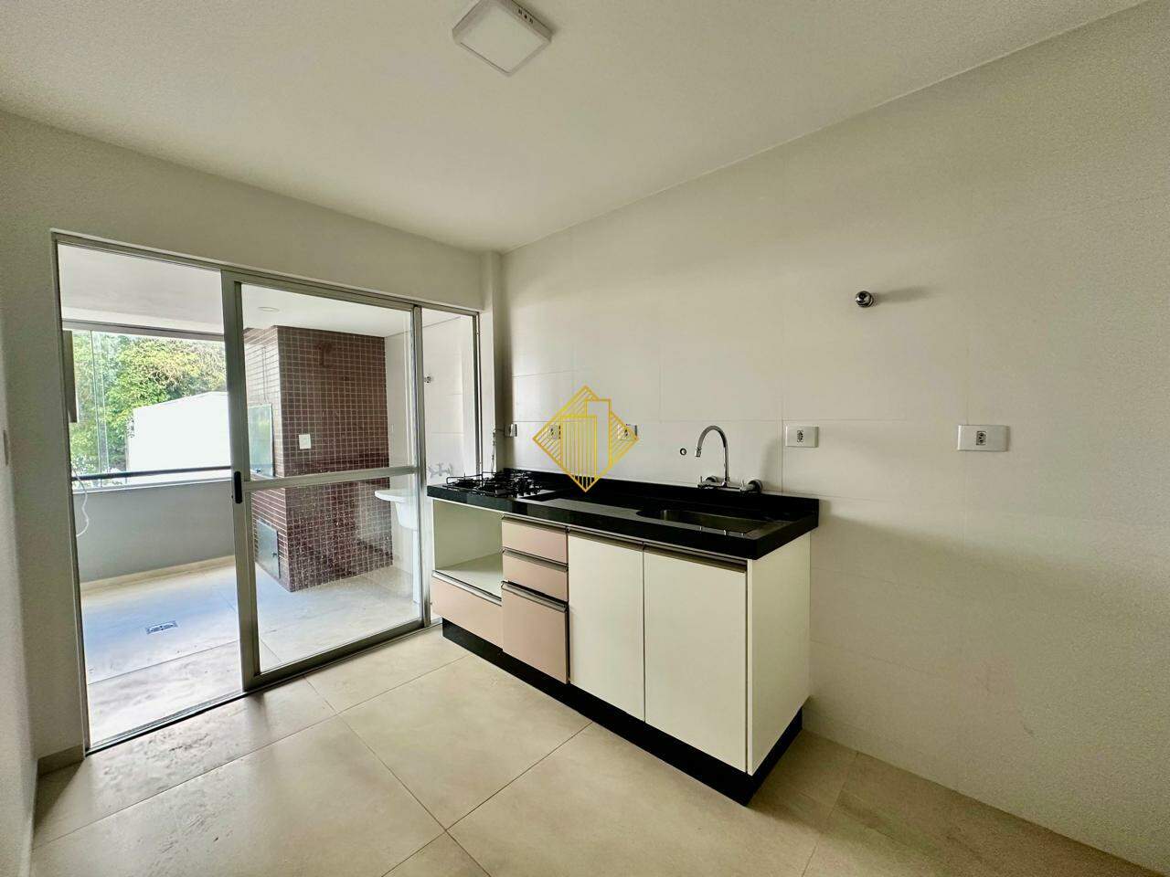 Apartamento para aluguel no Centro: 