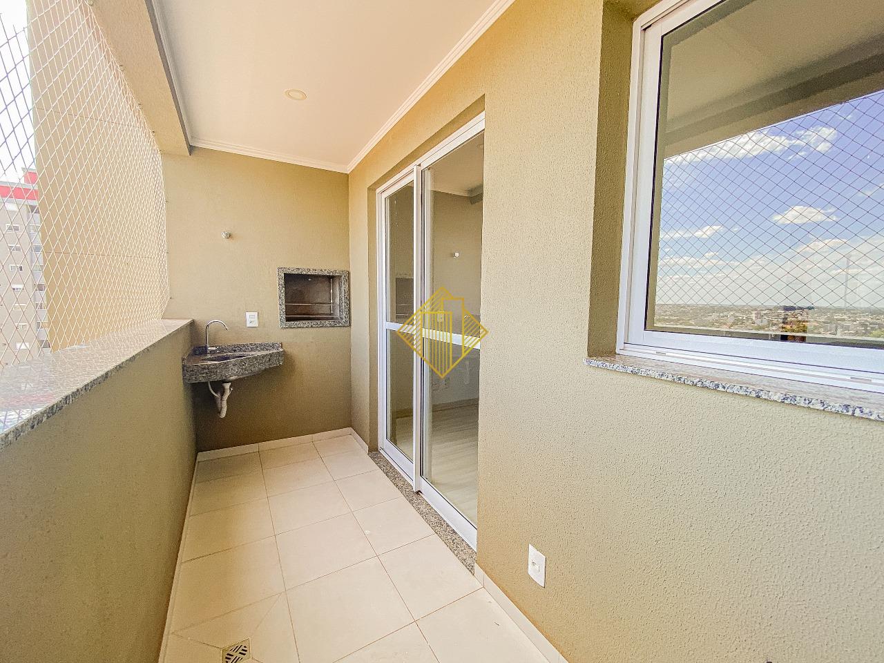 Apartamento para aluguel no Centro: Sacada c/churrasqueira