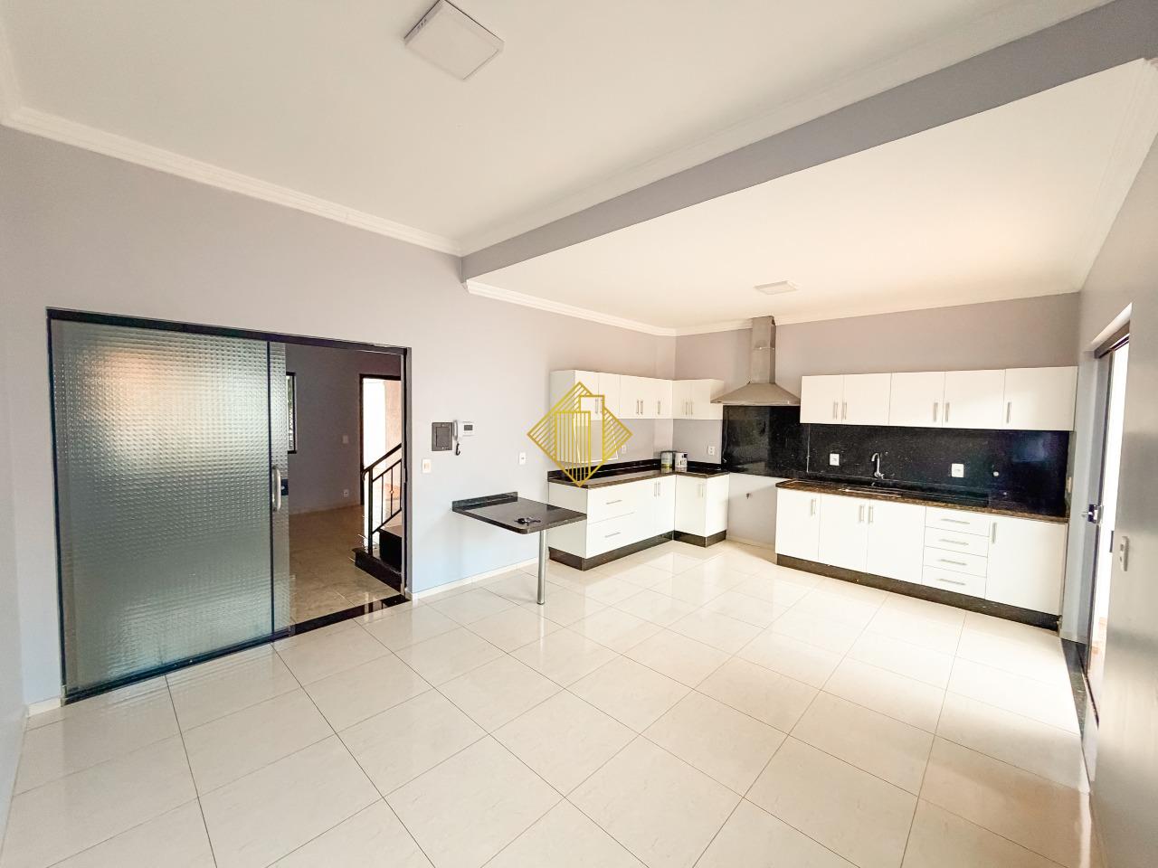 Sobrado para aluguel no Recanto Tropical: 