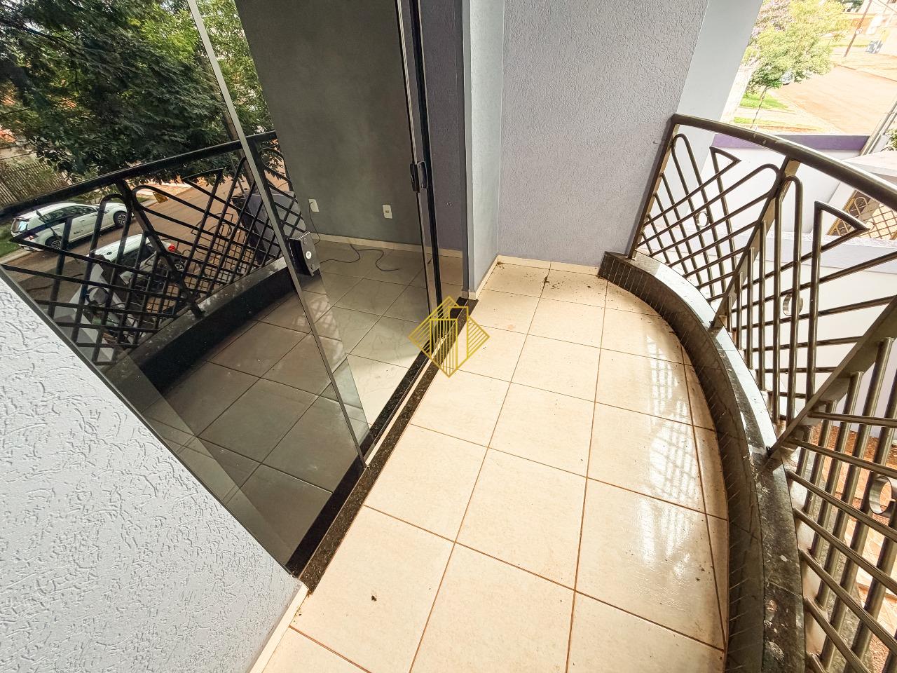 Sobrado para aluguel no Recanto Tropical: 