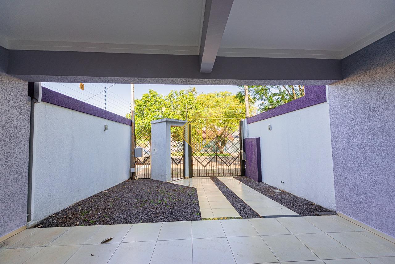 Sobrado para aluguel no Recanto Tropical: GARAGEM