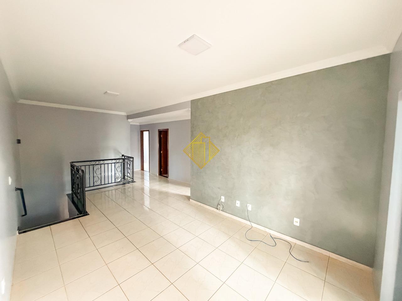 Sobrado para aluguel no Recanto Tropical: 