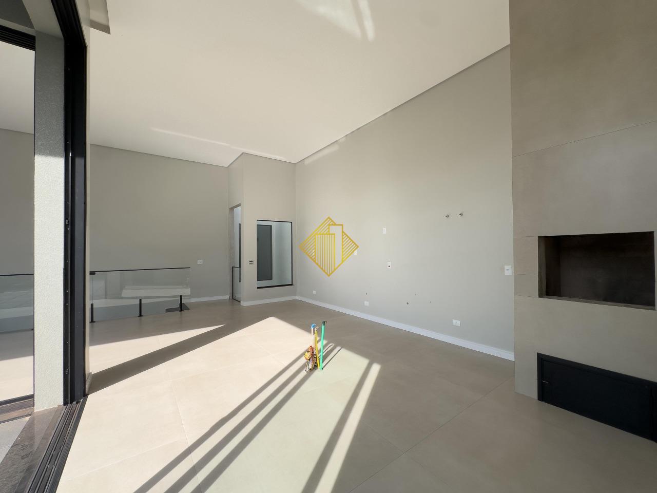 Casa à venda no Região do Lago: 