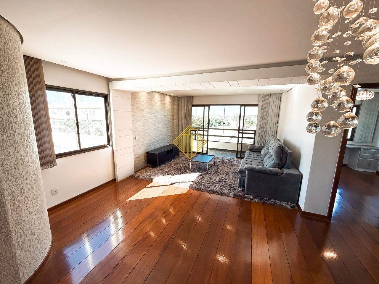 Apartamento para aluguel no Centro: 