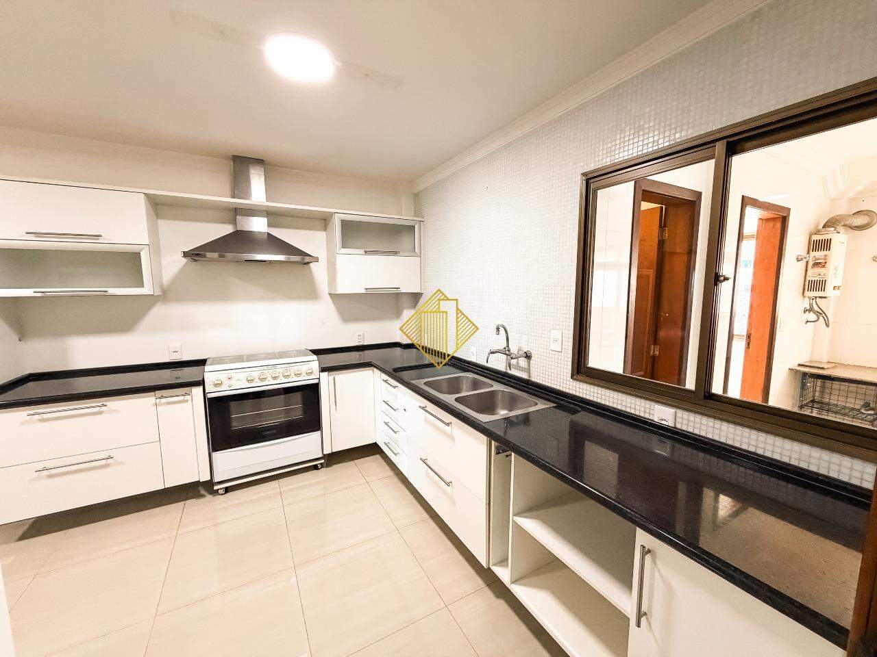 Apartamento para aluguel no Centro: 