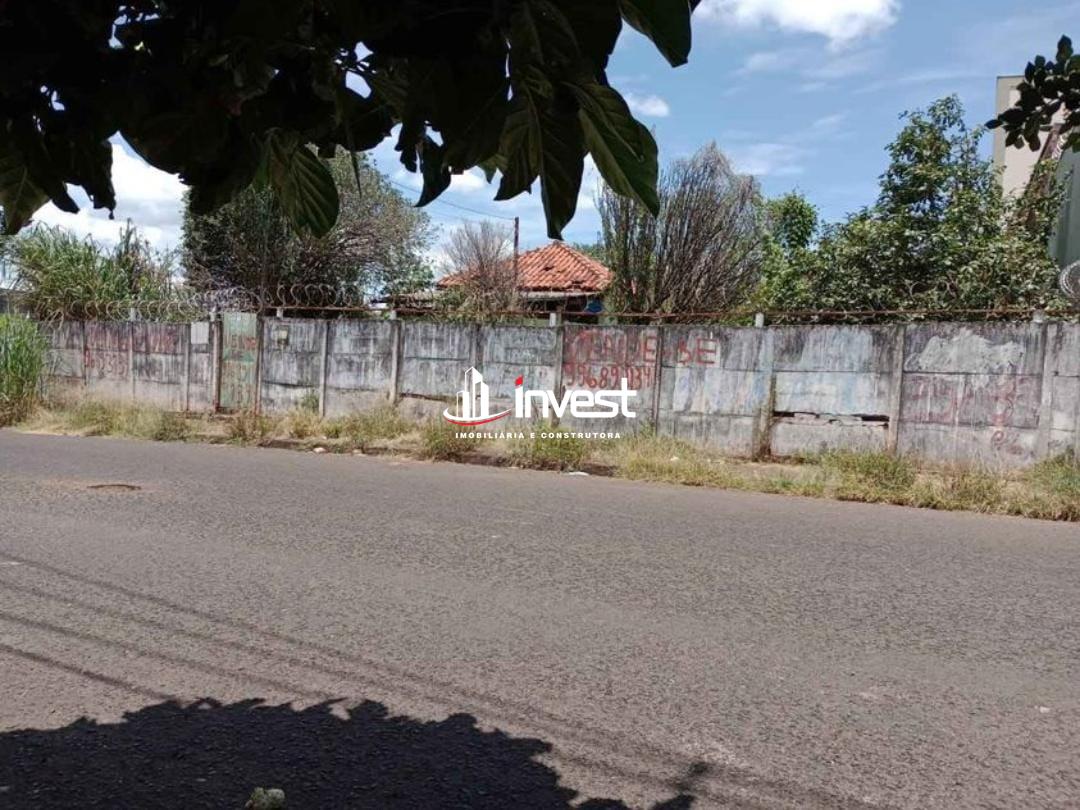 Terreno/Área à venda no Vila Celeste: 