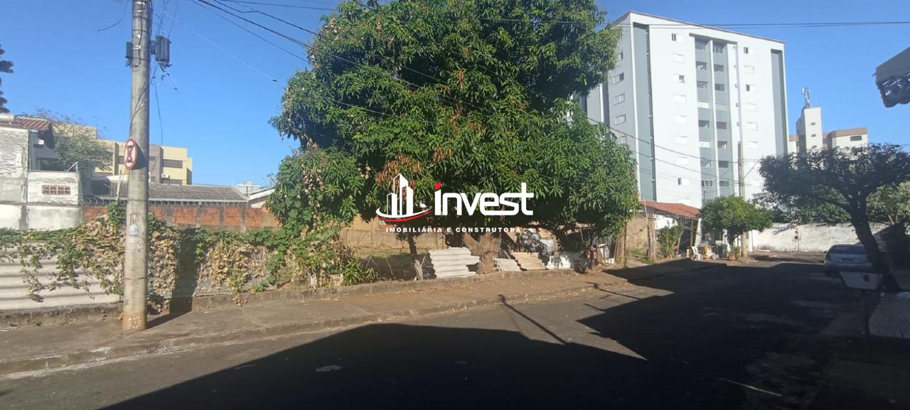 Terreno/Área à venda no São Benedito: 