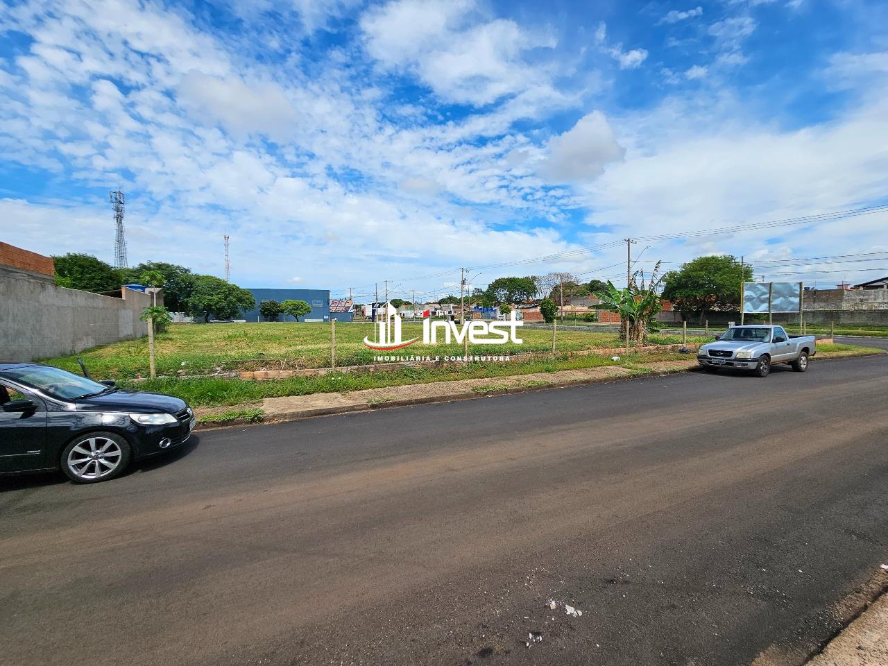 Terreno/Área à venda no Manoel Mendes: 