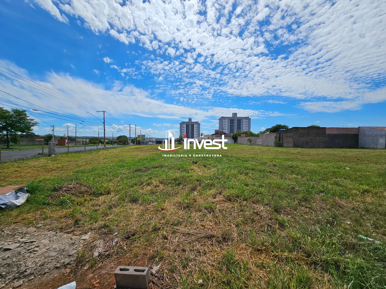 Terreno/Área à venda no Manoel Mendes: 