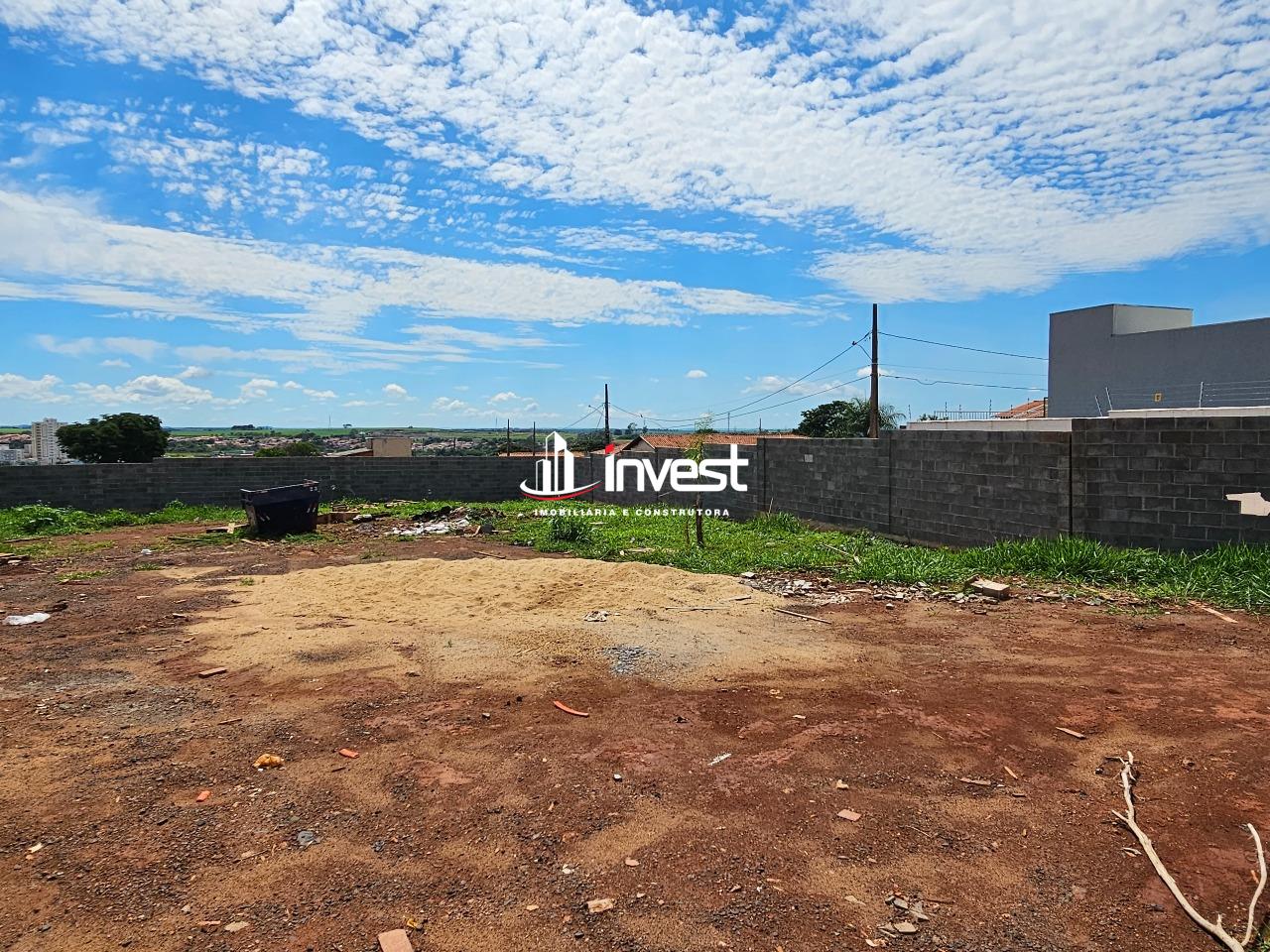 Terreno/Área à venda no Manoel Mendes: 