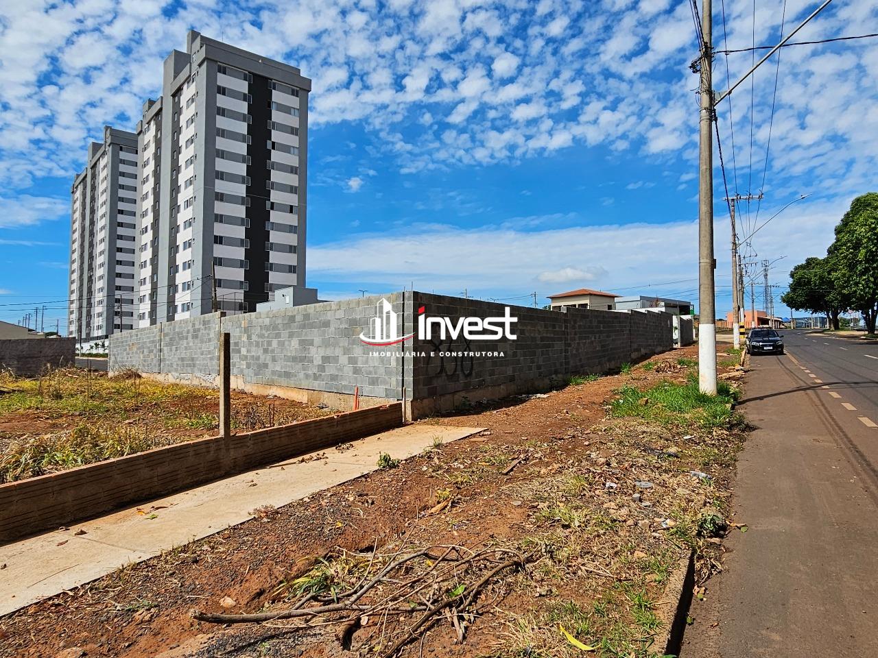Terreno/Área à venda no Manoel Mendes: 